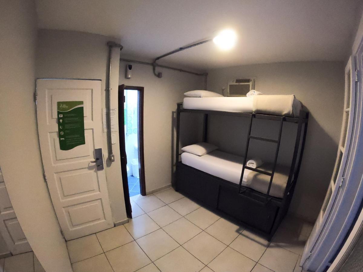 Quarto Duplo