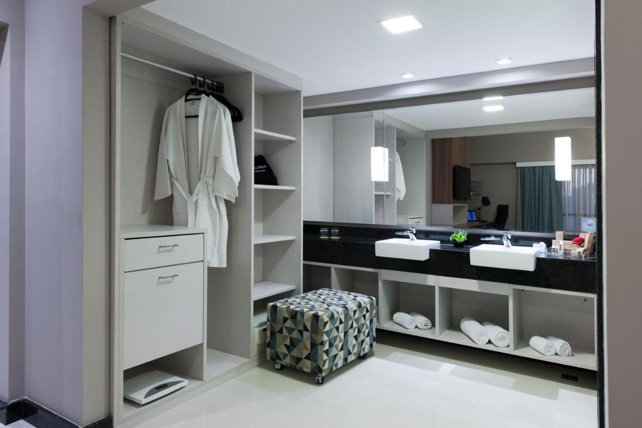 Suite City View