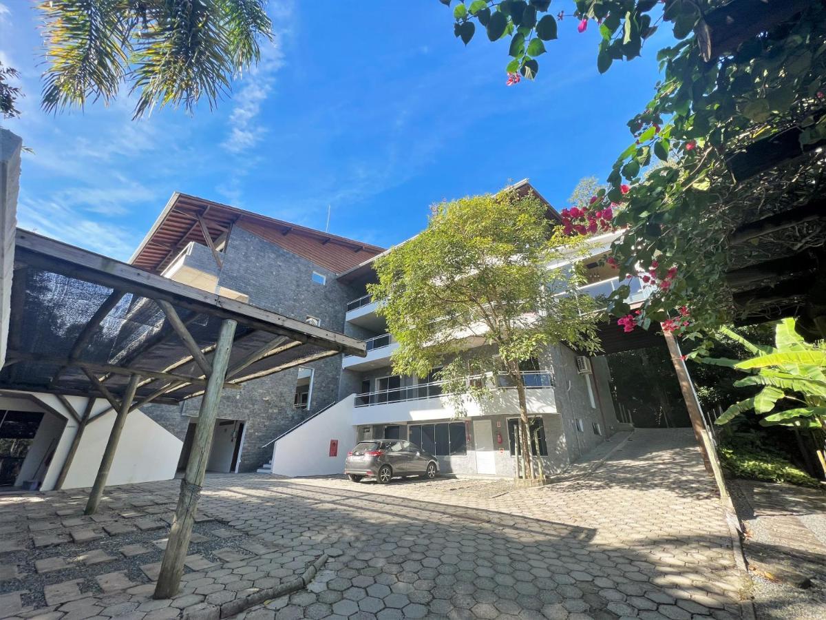 Apartamento com Vista do Mar