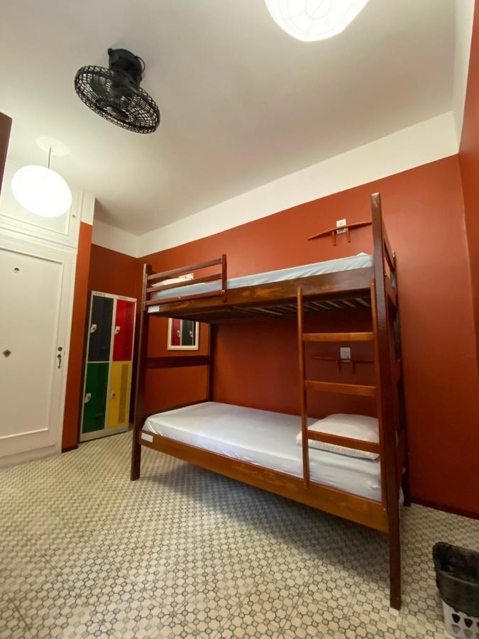 Cama em Dormitório Misto com 4 Camas