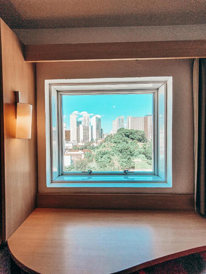 Apartamento Standard com Vista