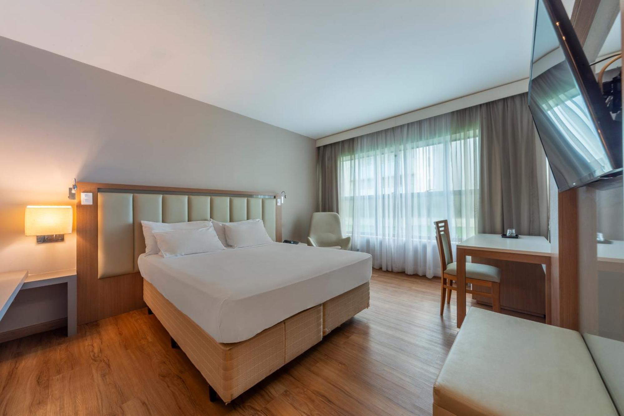 Quarto Standard com Cama de Casal ou 2 de Solteiro