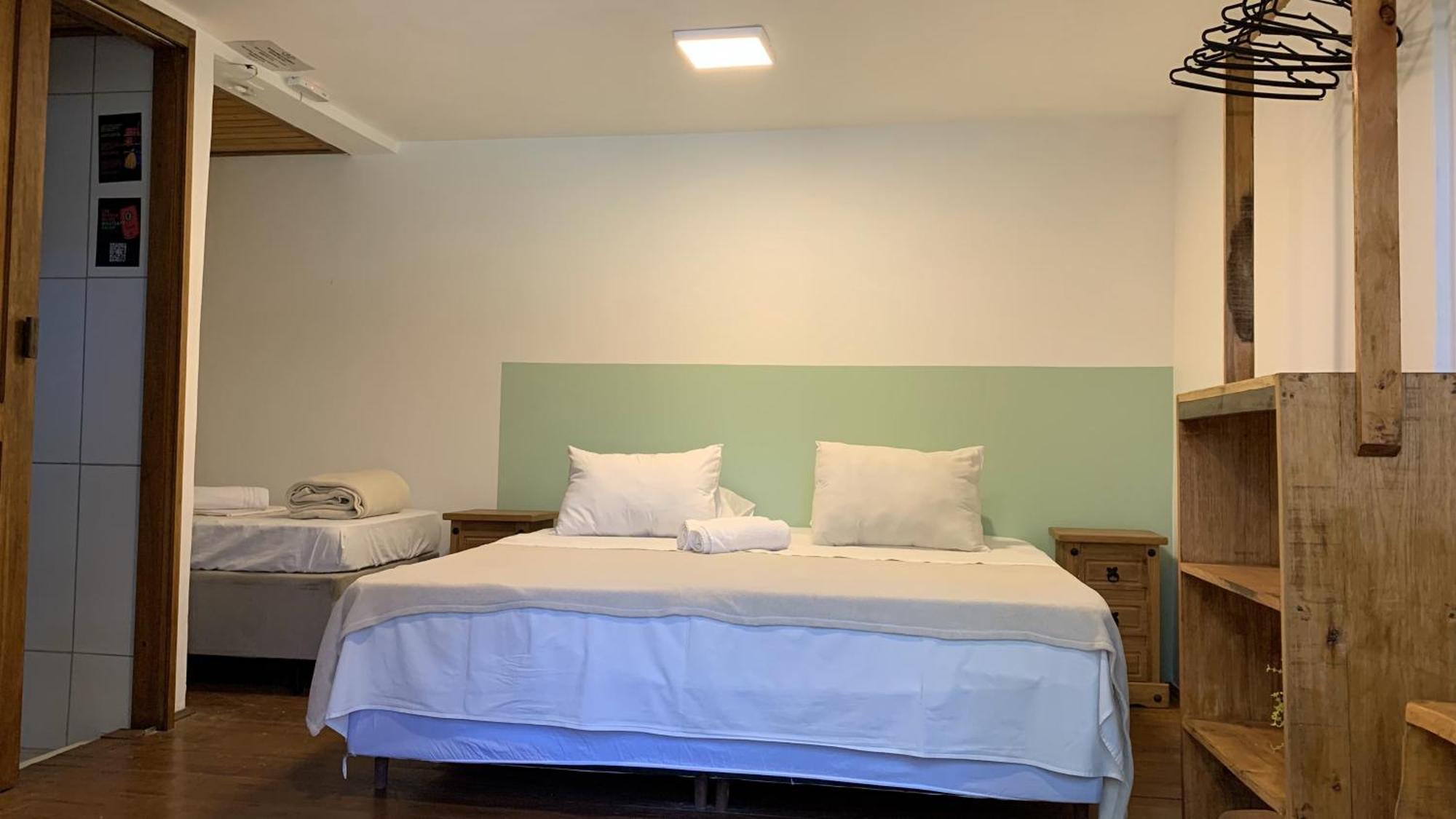Quarto Triplo com Vista do Jardim