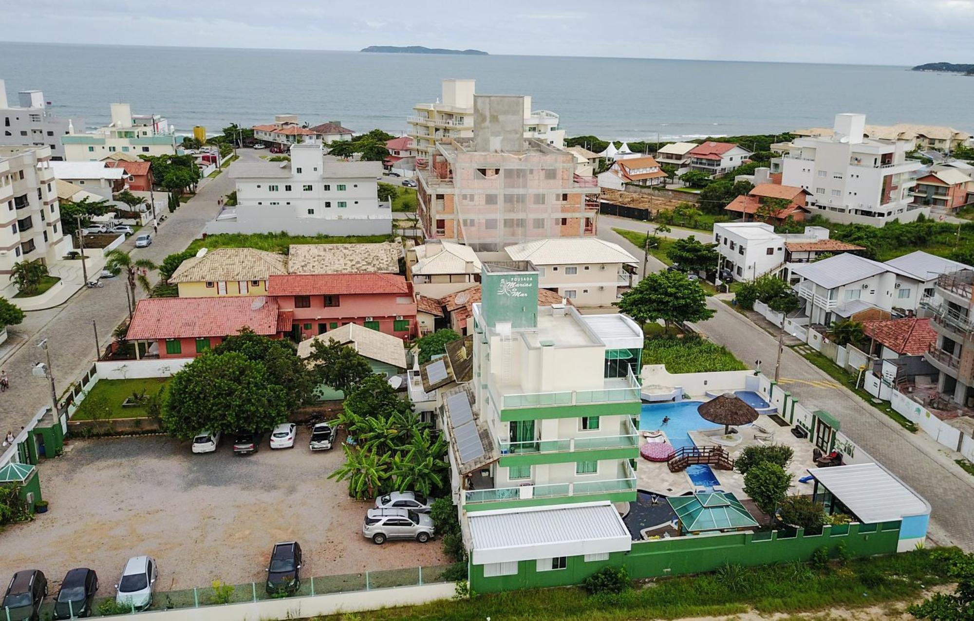 Apartamento com Vista da Piscina