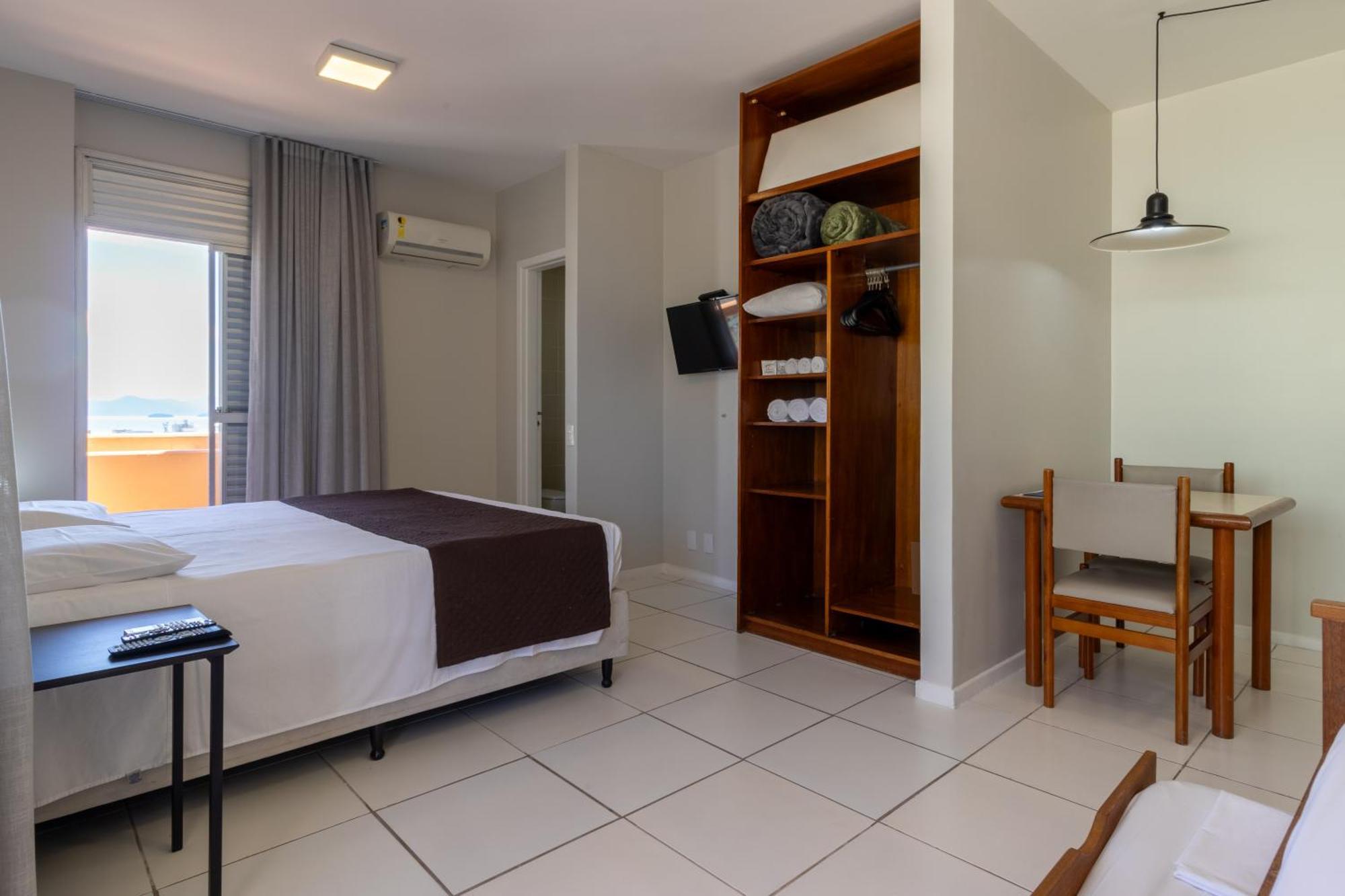 Quarto Triplo Superior