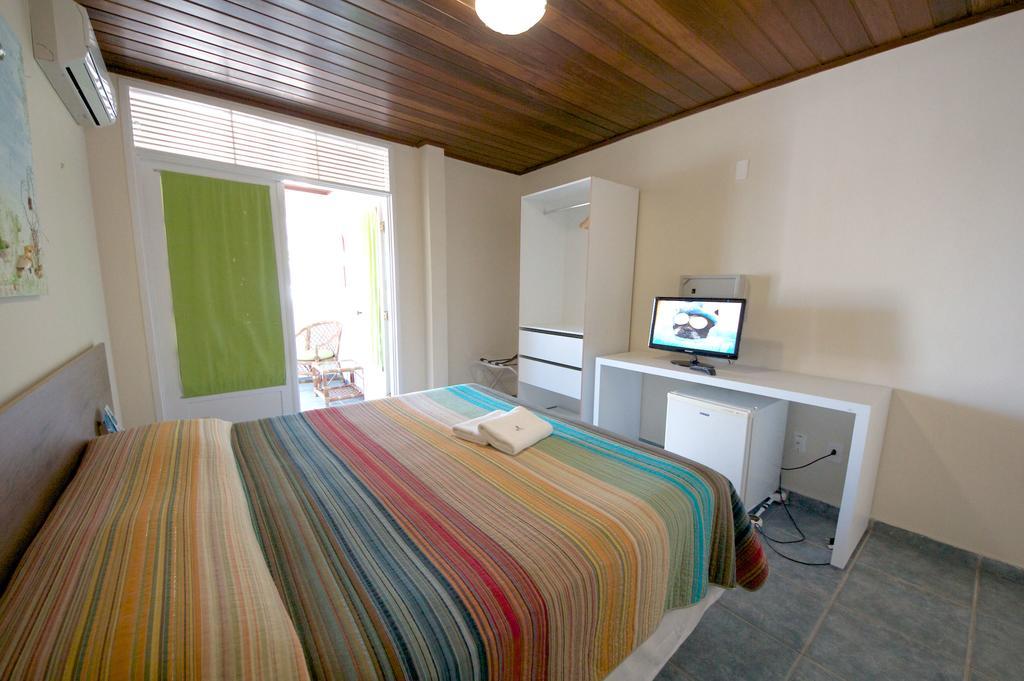 Quarto Superior com Varanda e Vista do Mar