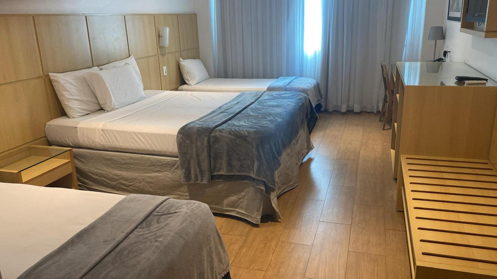 Quarto Quádruplo Standard