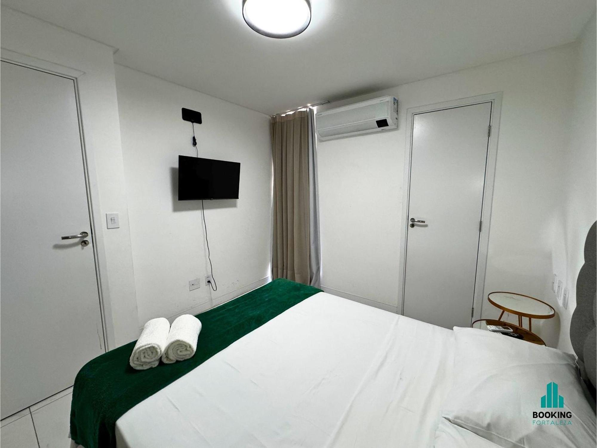 Two-Bedroom Apartment Sea View