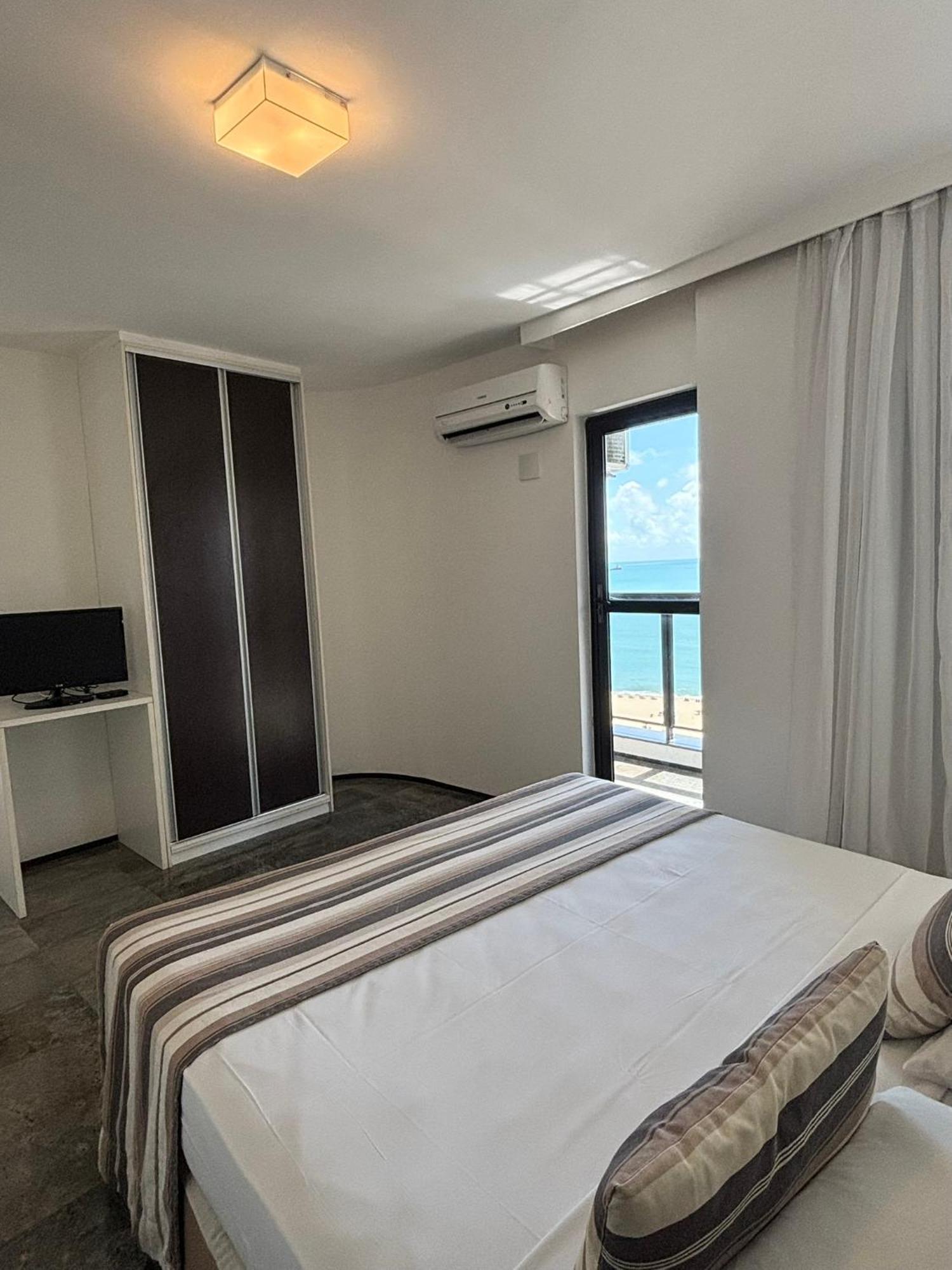 Three-Bedroom Sea View Royal Deluxe