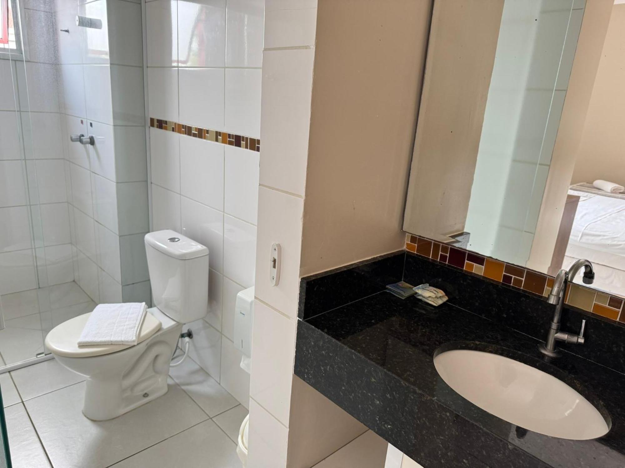 Deluxe Room,1689839543:JPEG