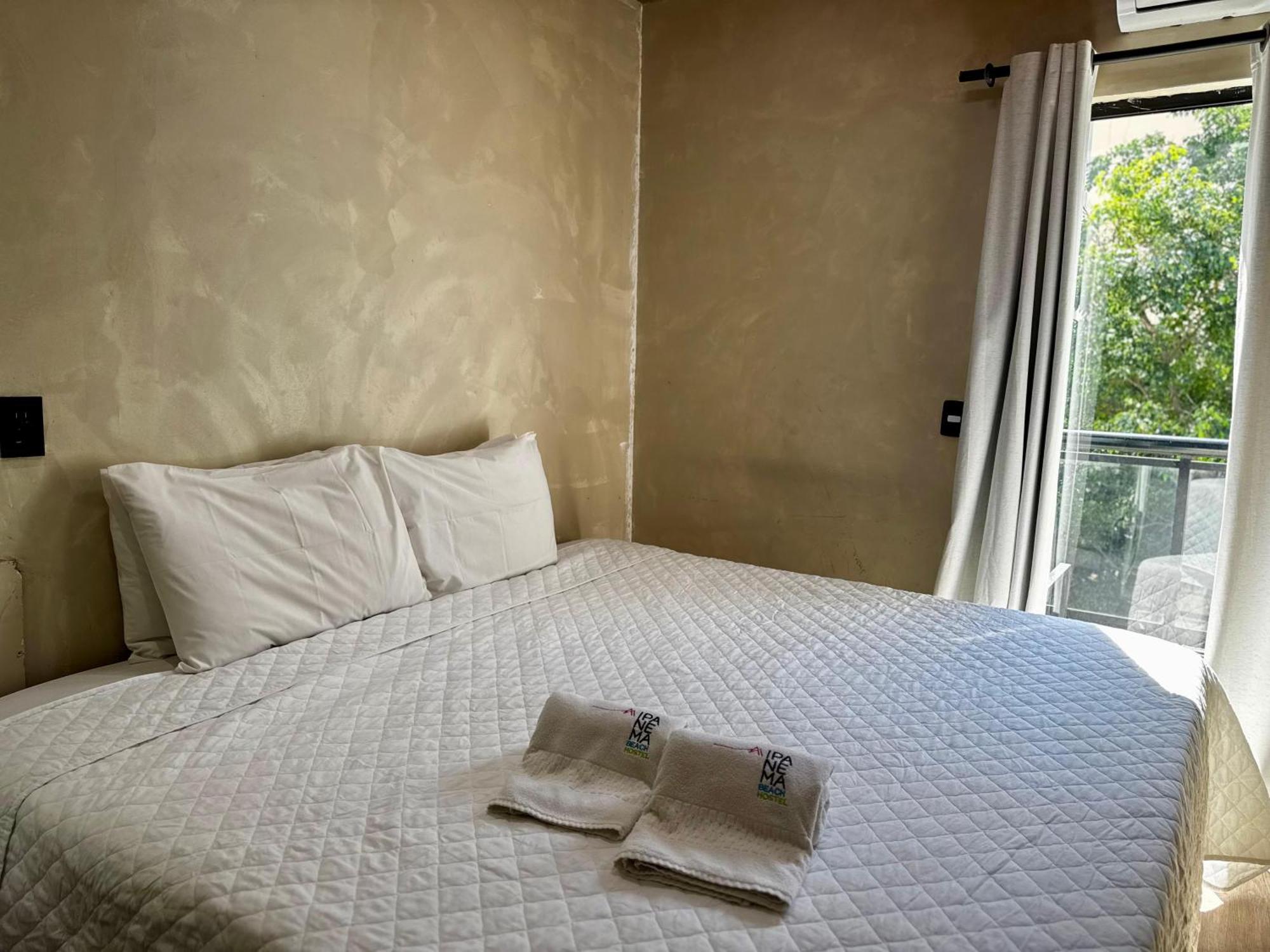 Superior King Suite - Street view