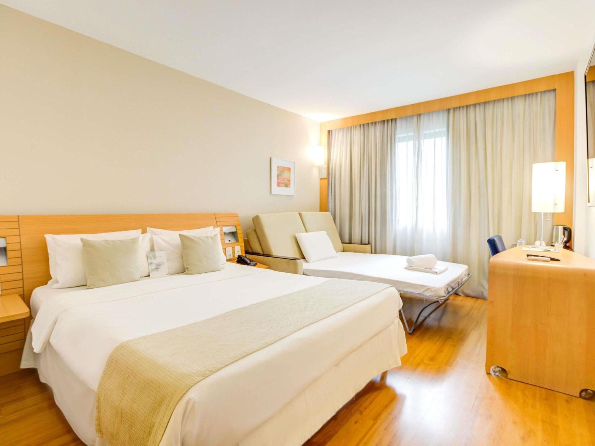 Quarto Duplo Superior com Sofá