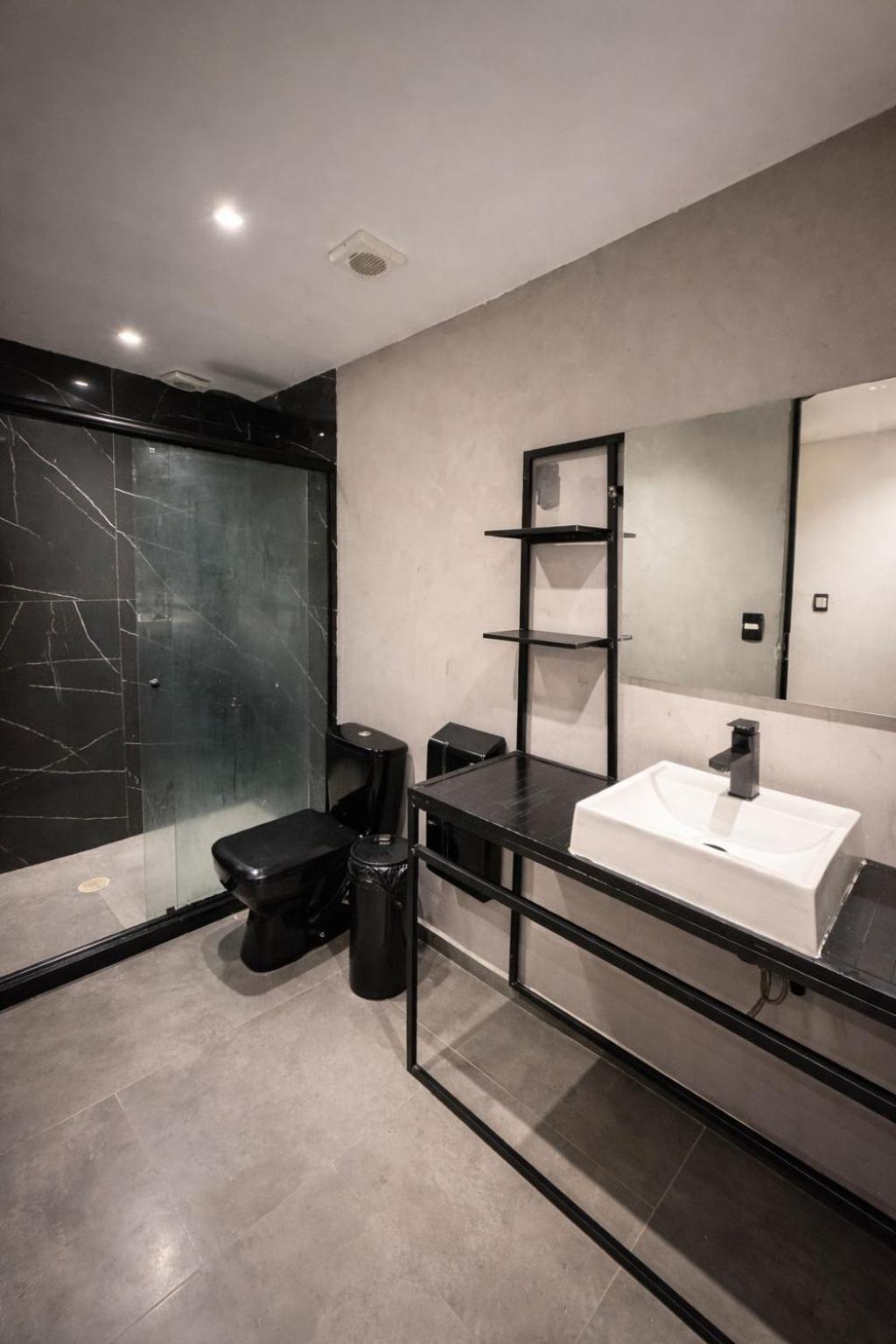 Cama em Dormitório Misto com 10 Camas