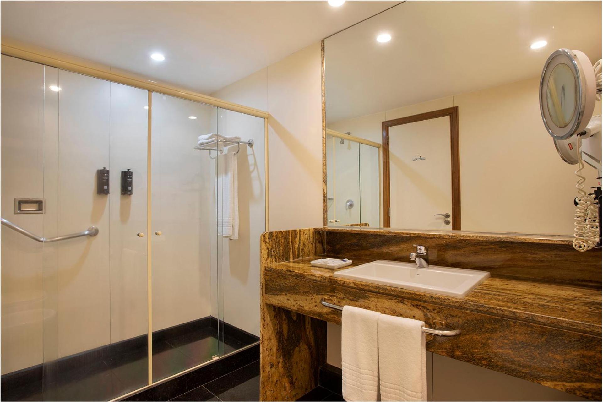 Quarto Superior com 2 Camas de Solteiro