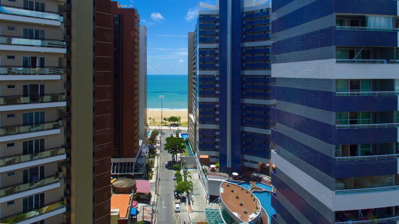 Executive One-Bedroom Apartment Queen Bed Partial Sea View