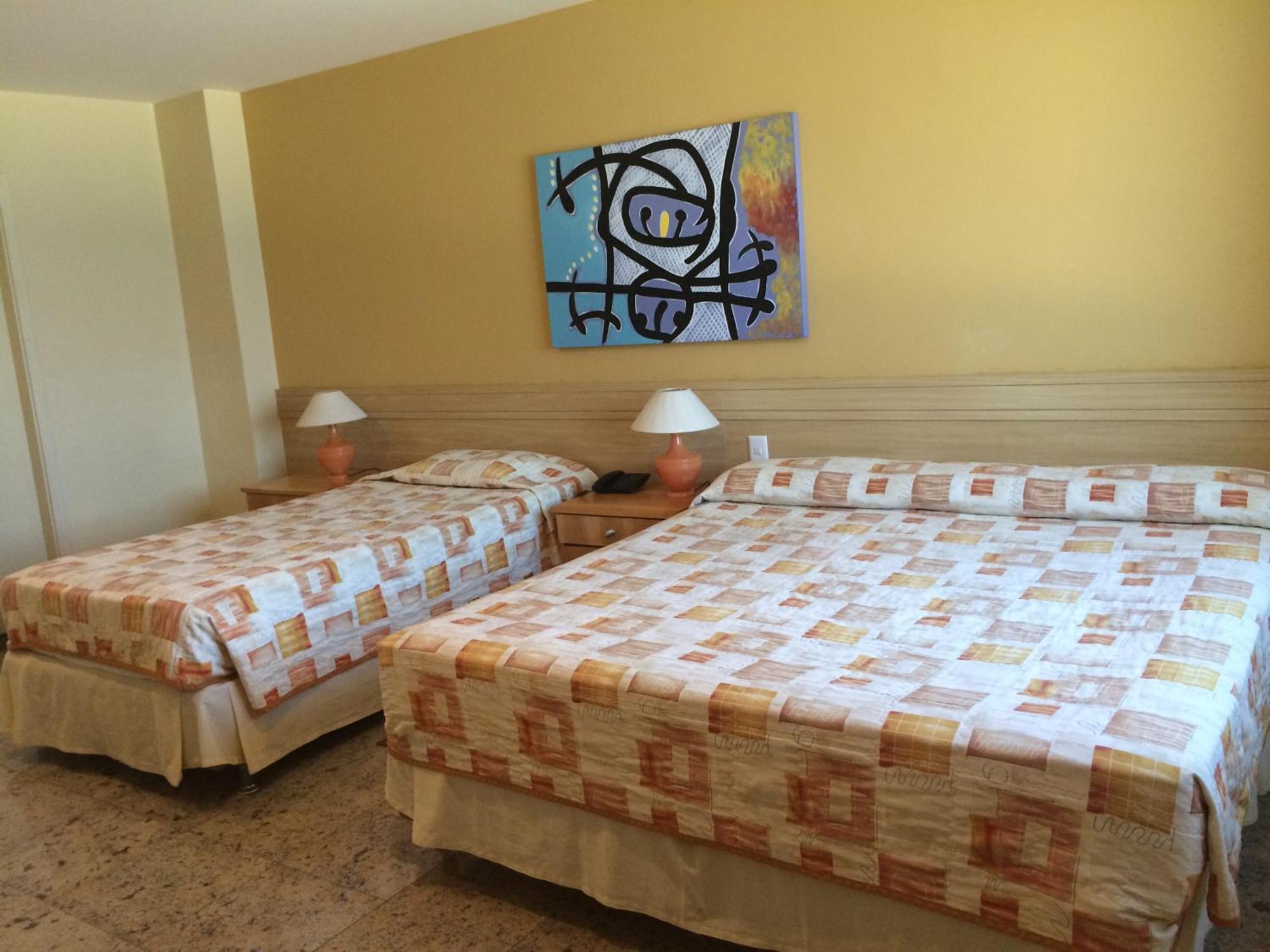 Quarto Família com Vista do Mar