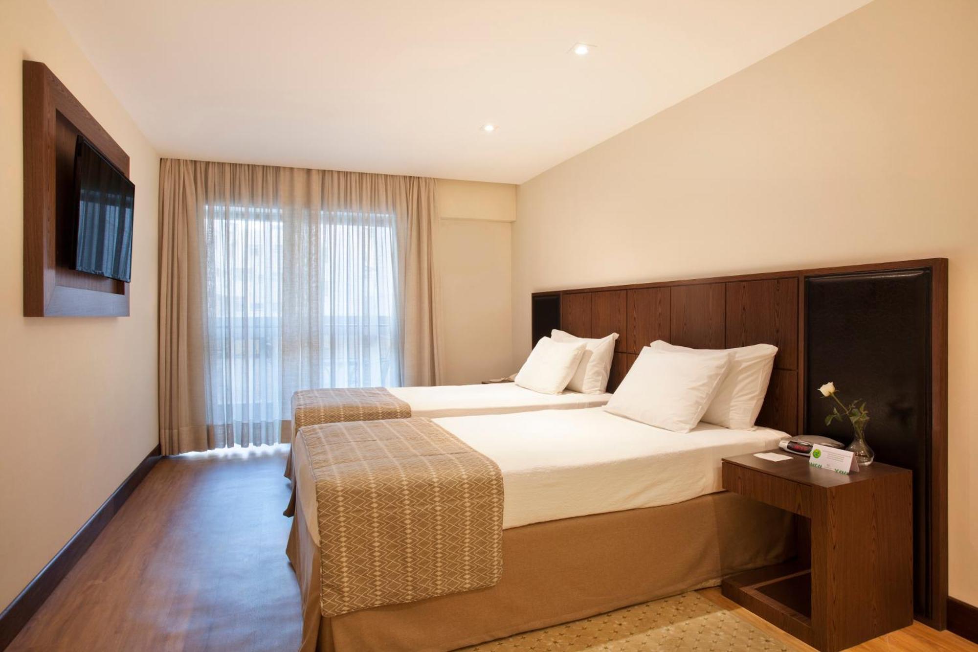 Quarto Superior com 2 Camas de Solteiro