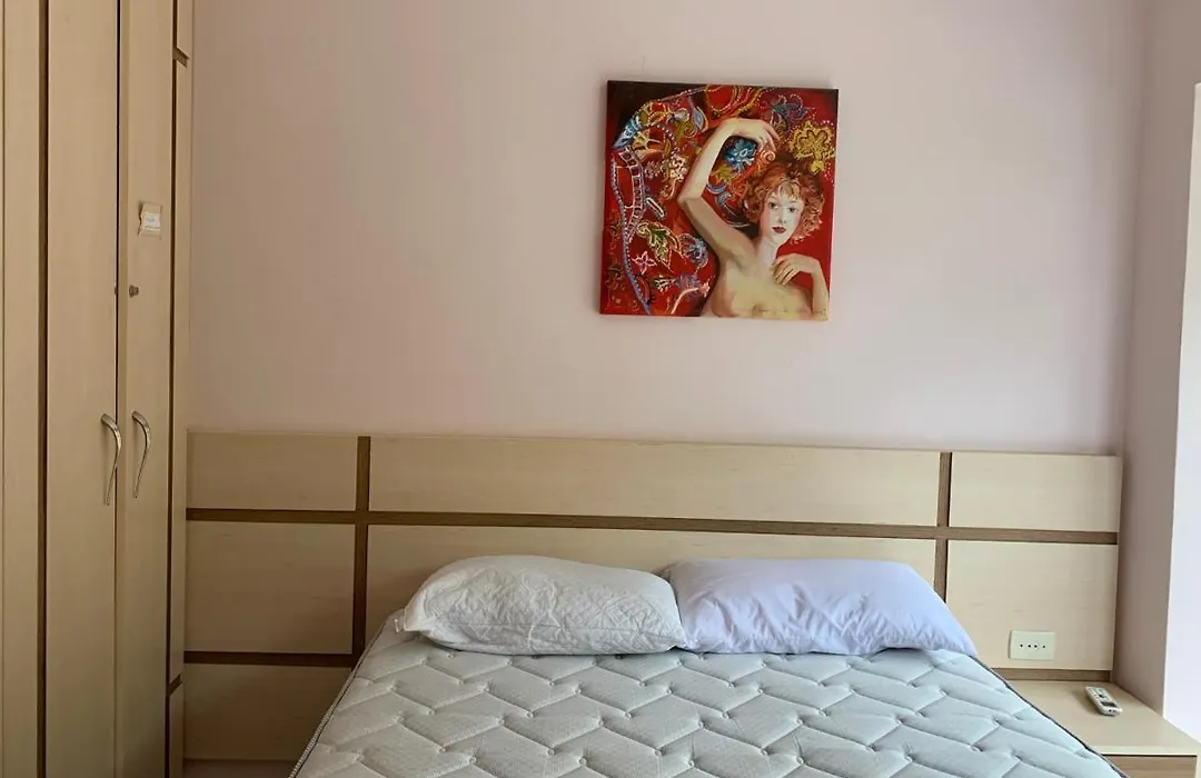 Apartamento inteiro 3 quartos no condomínio solar das bromelias-1