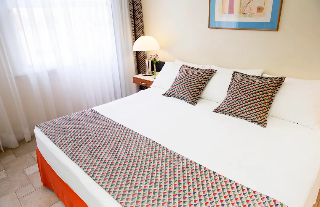 Savoy Othon Lite-1