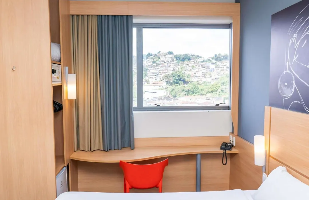 Ibis Santos Valongo-1