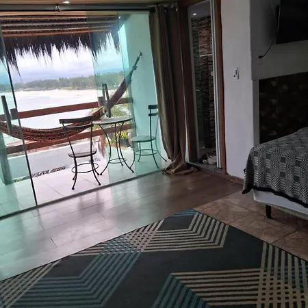 Pousada Marambaia Café - Praiana, econômica, Com café da manhã, piscina e hidromassagem ao ar livre - Frente para o mar-2