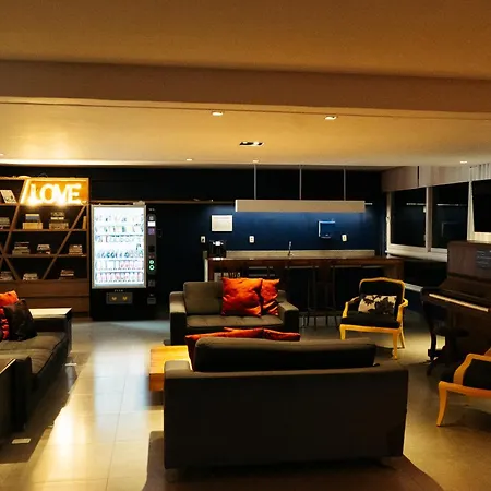 Cris Hotel-2