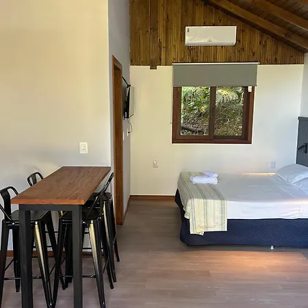 Pousada&Hostal Jardim Da Lagoa-3