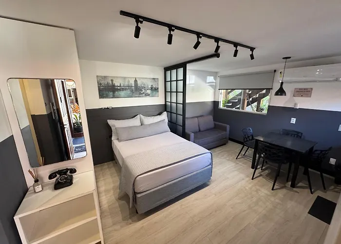 Pousada Ilha Do Campeche - 80M Da Praia -15 Min Aeroporto Florianópolis