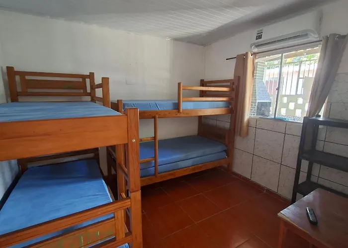 Casa 2 minutos a pé da Praia de INDAIÁ Bertioga